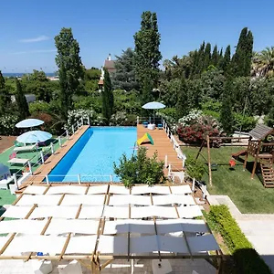 Casa Torre Di Specchio 2 Con Piscina , Bari Italia
