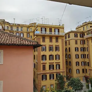 Flat Trastevere , Roma Italia