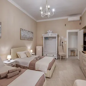  Pensionat Your House